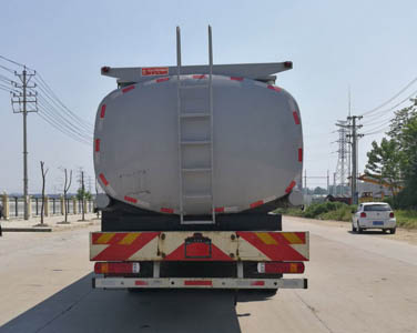 欧曼后八轮23.3方供液车