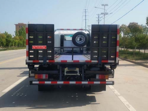 蓝牌五十铃牌平板清障车