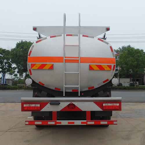 楚风后八轮21.7方供液车
